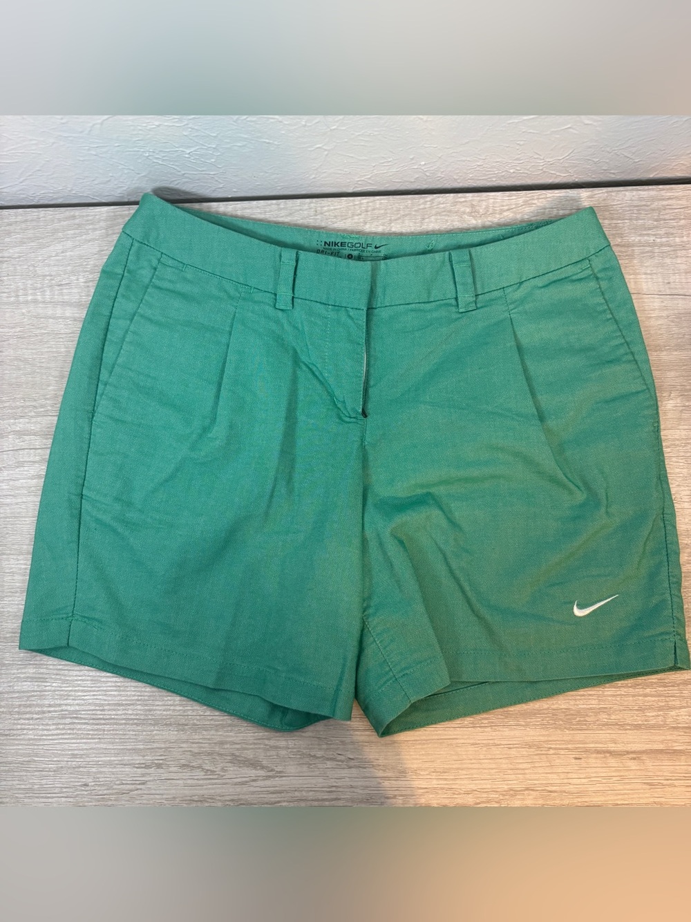 Nike Golf Dri-FIT Womens Green Textured Print Shorts Size 4 RN56323